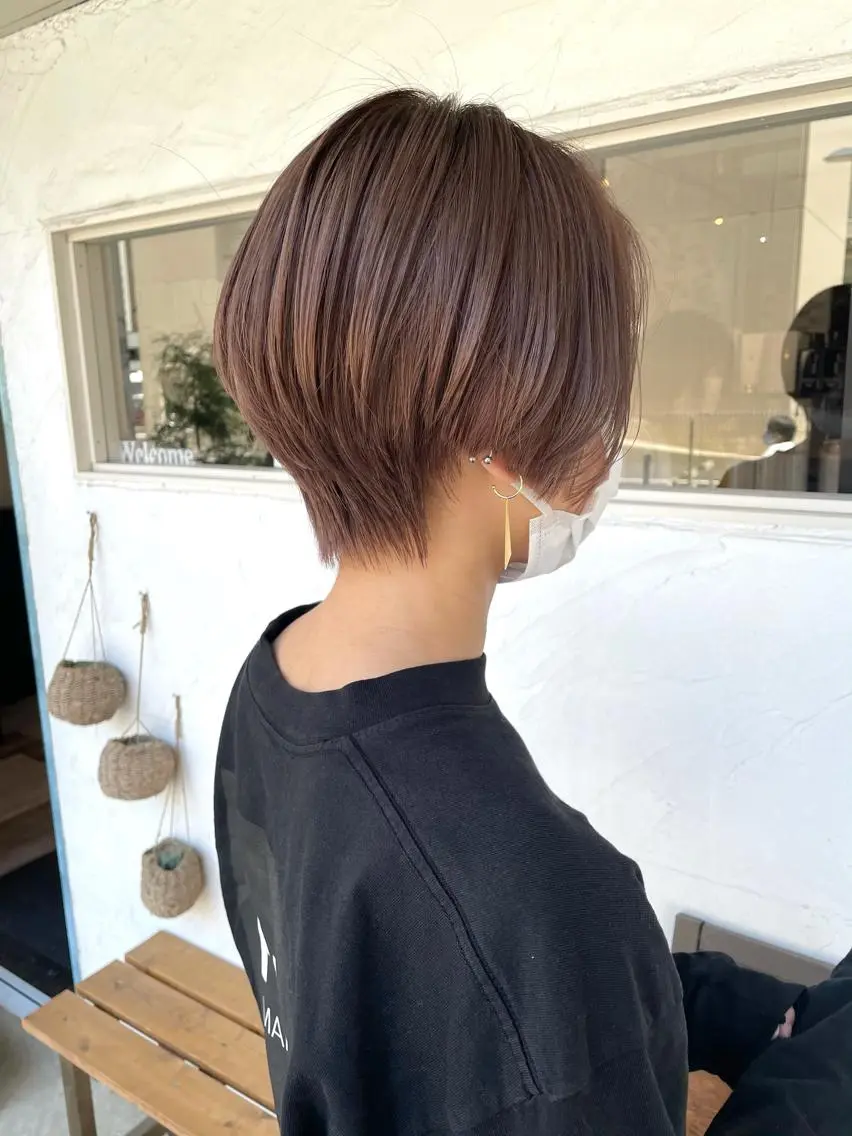 ショート カラー ハンサムショート ベージュカラー ブリーチ ピンクカラー ピンクベージュ ヘアカラー 後藤 陽花子のヘアスタイル