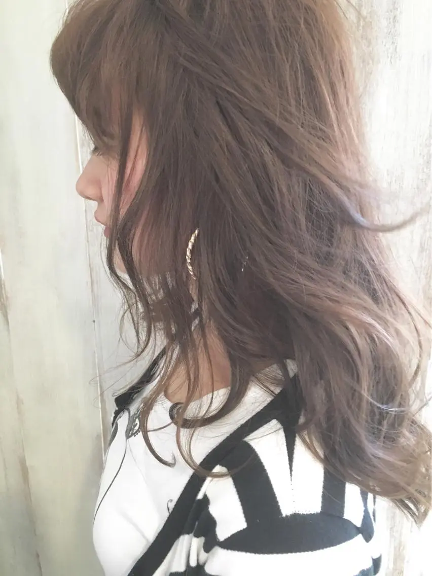 ロング カラー AnFye cinq milleのヘアスタイル
