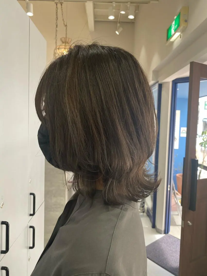 ミディアム ウルフカット 村山 豪歩のヘアスタイル