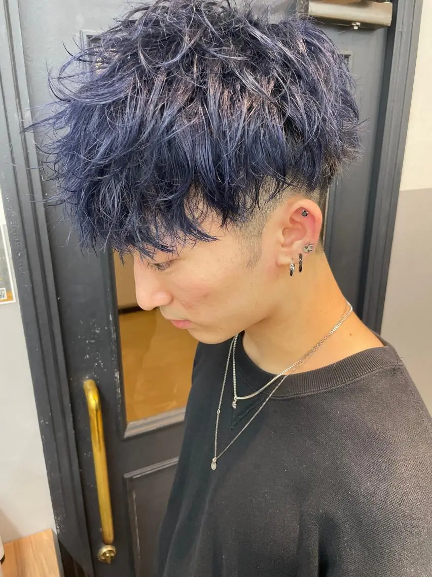 ショート カラー パーマ ヘアアレンジ メンズ くびれレイヤー/艶 カラー　MADOKAのヘアスタイル