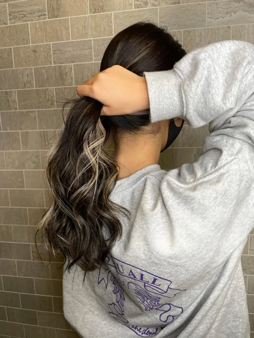ロング ブリーチ毛矯正.髪質 改善.髪にドラマをのヘアスタイル