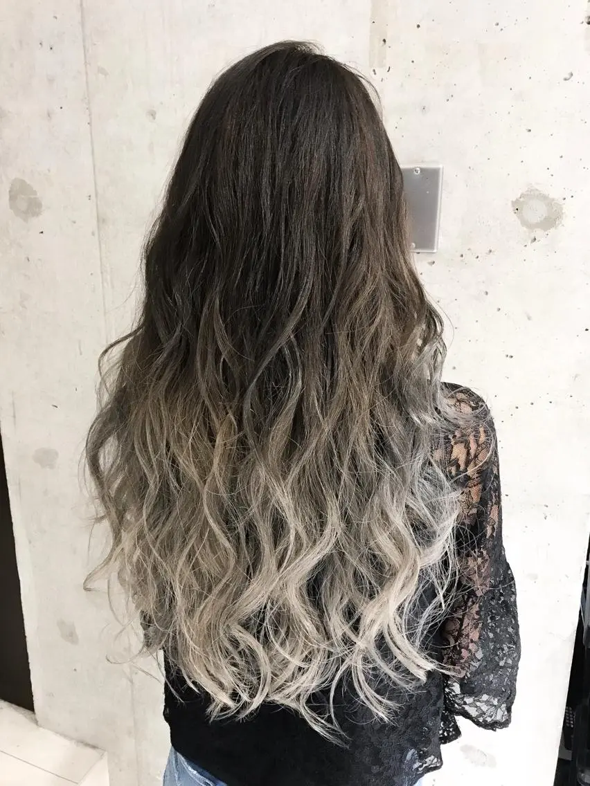 ロング カラー ヘアアレンジ グラデーションカラー ヘアカラー 今井 由佳のヘアスタイル