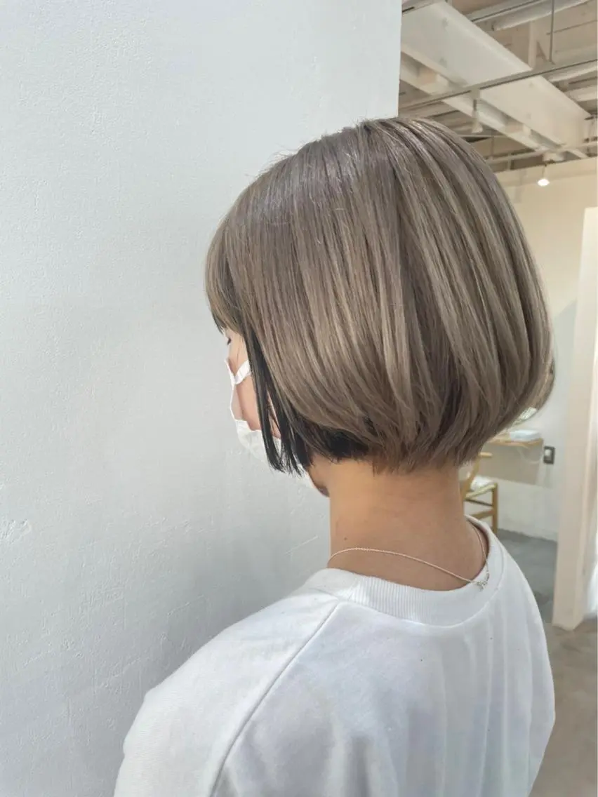 ショート ハイライト 髪質改善 縮毛矯正 トリートメント ヘアカラー ✂︎マンツーマン施術 ａｙｅ✂︎のヘアスタイル