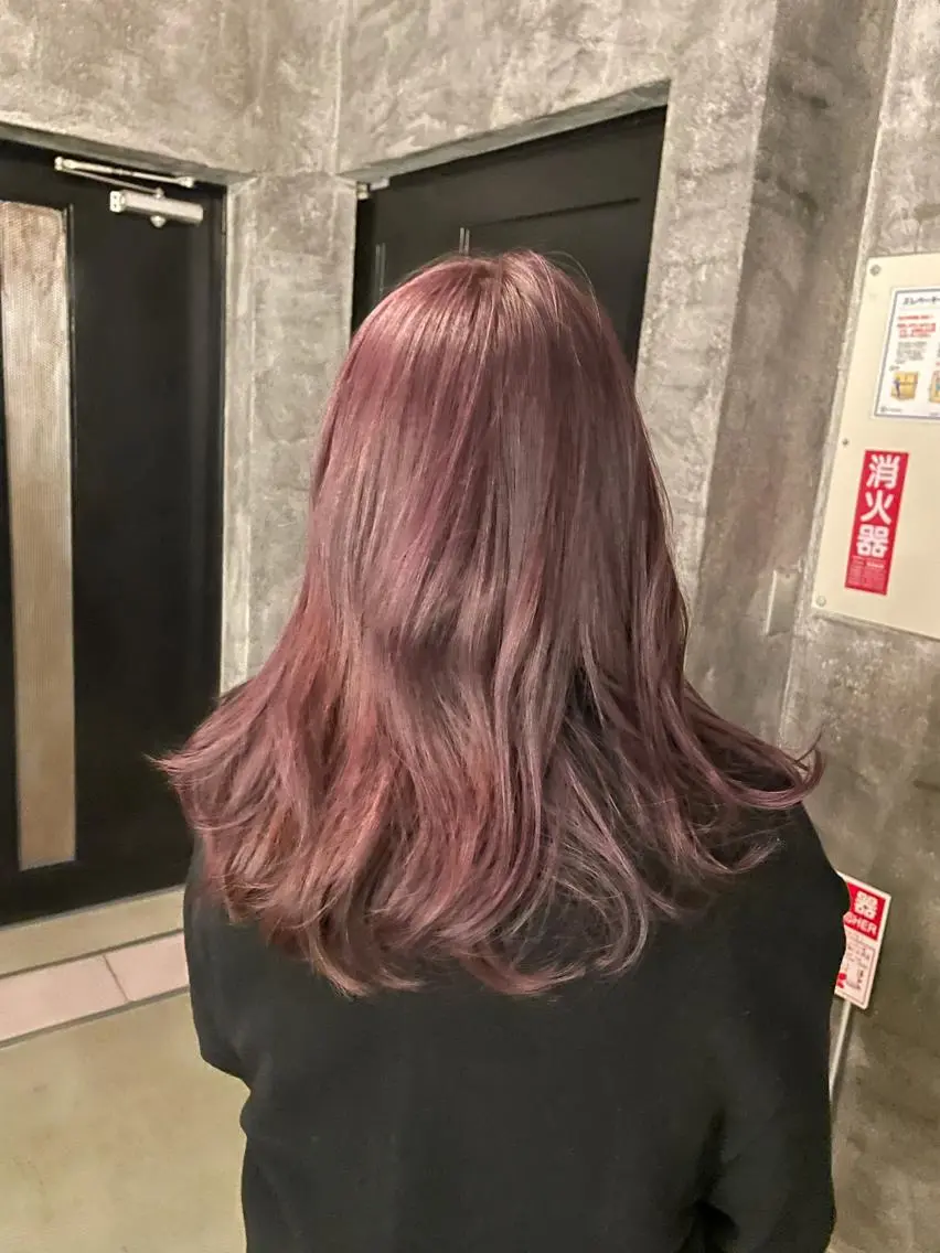 セミロング カラー 🦋透明感カラー /ケアブリーチ🦋のヘアスタイル