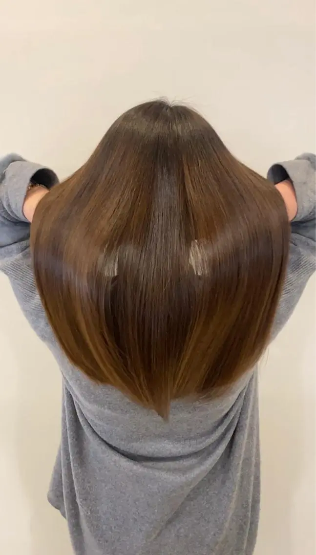 セミロング カラー アクアカラー 髪質改善 トリートメント 藤原 克宏のヘアスタイル