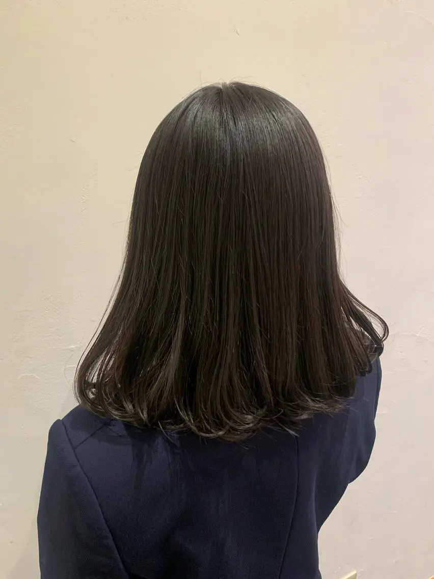 ミディアム トリートメント 小西 美帆のヘアスタイル