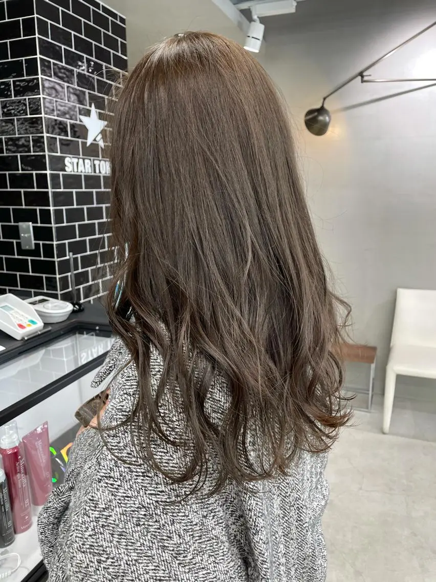 セミロング カラー ヘアアレンジ 👑満足度1000% 重村 春奈👑のヘアスタイル
