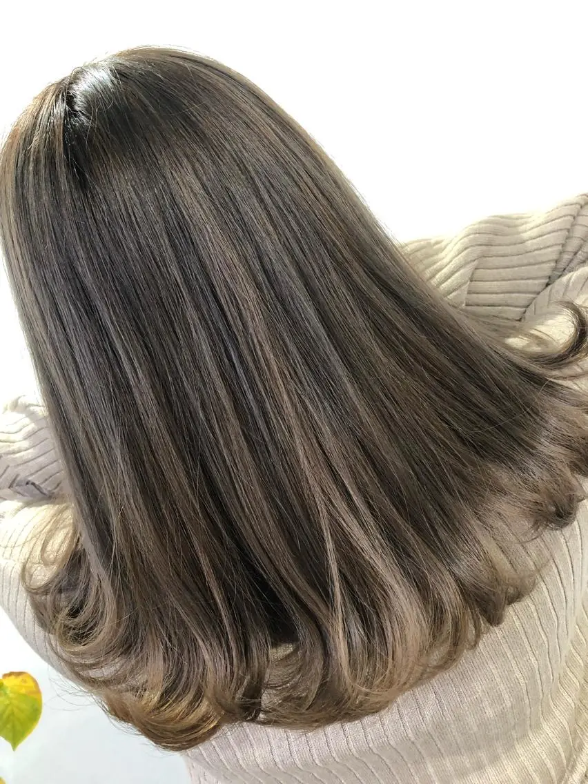 カラー ブリーチ毛縮毛矯正 👑山口のヘアスタイル