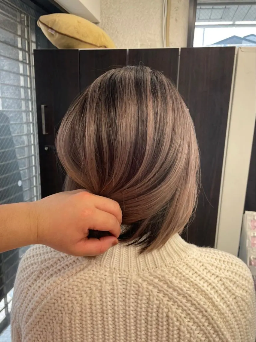 ショート カラー ヘアアレンジ 💕 manaka🌺のヘアスタイル