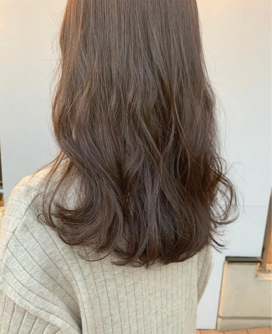 ロング カラー 黒髪 ブリーチ グレージュ ブリーチなしカラー hubhair レイヤー/透明感のヘアスタイル