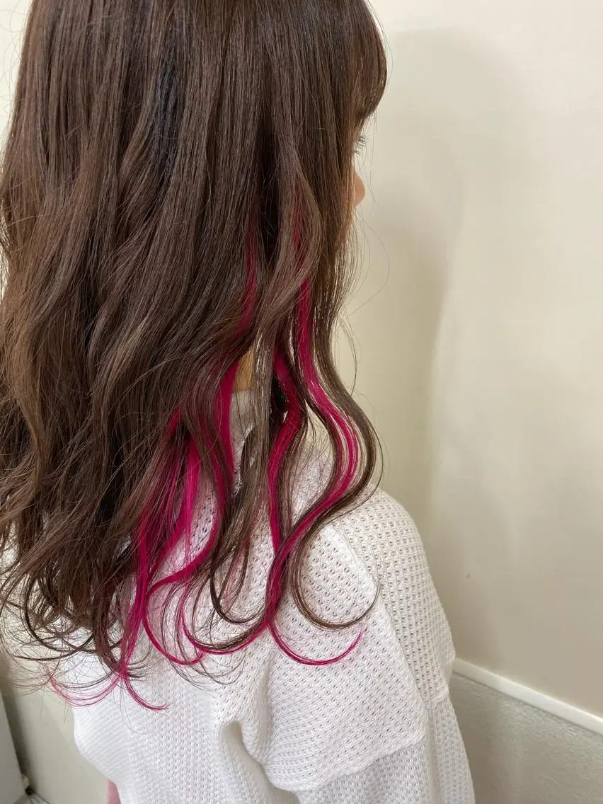 ロング エクステ エクステ ハイトーン 💭黒崎ハルカのヘアスタイル