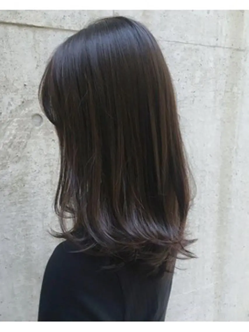 ミディアム カラー ブルーカラー ブルージュ カット ヘアカラー トリートメント Agu 清尾 浩昭のヘアスタイル