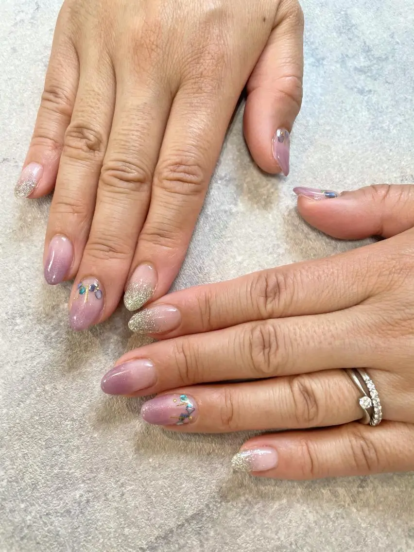 ネイル グラデーション ラメ(グリッター) ラメグラデーション パープル FASTNAIL PLUS 新宿店のネイルデザイン