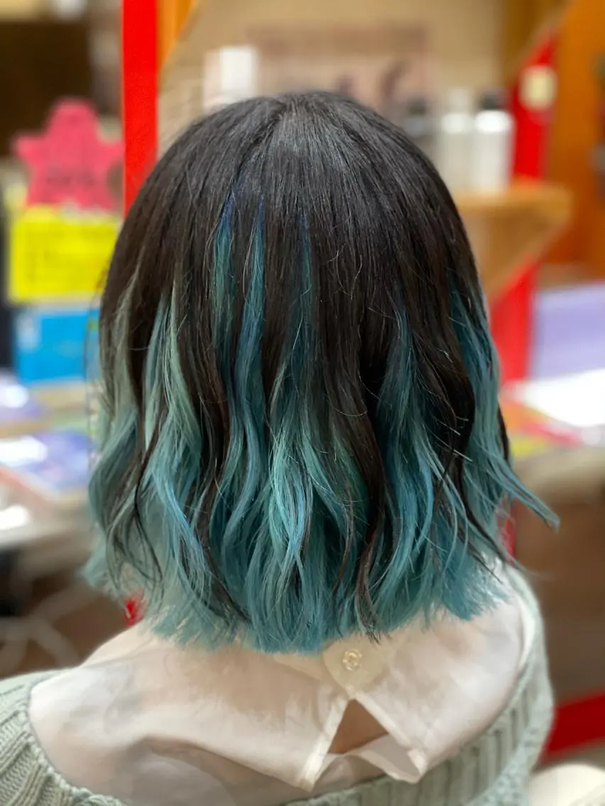 セミロング ヘアカラー たけい ゆうきのヘアスタイル