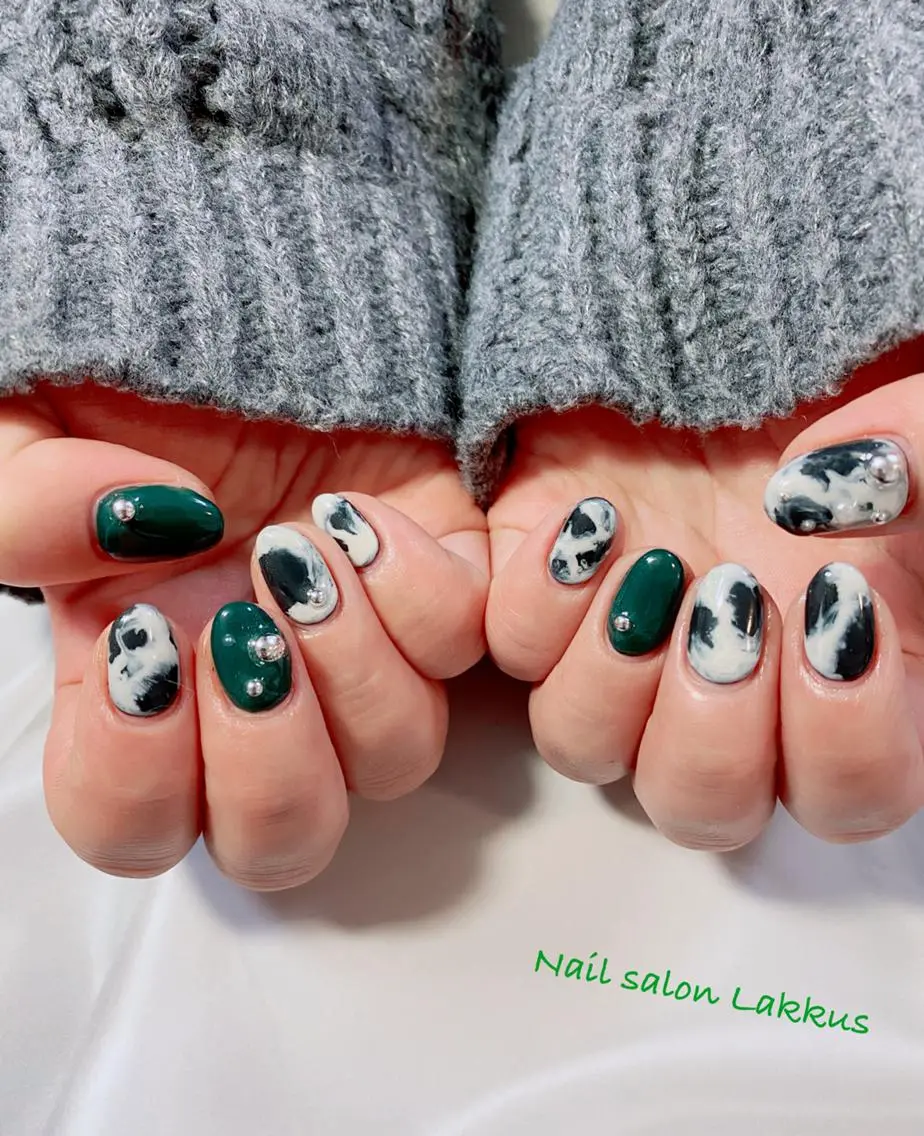 ネイル アートネイル ニュアンスネイル Lakkus T－CHIのネイルデザイン