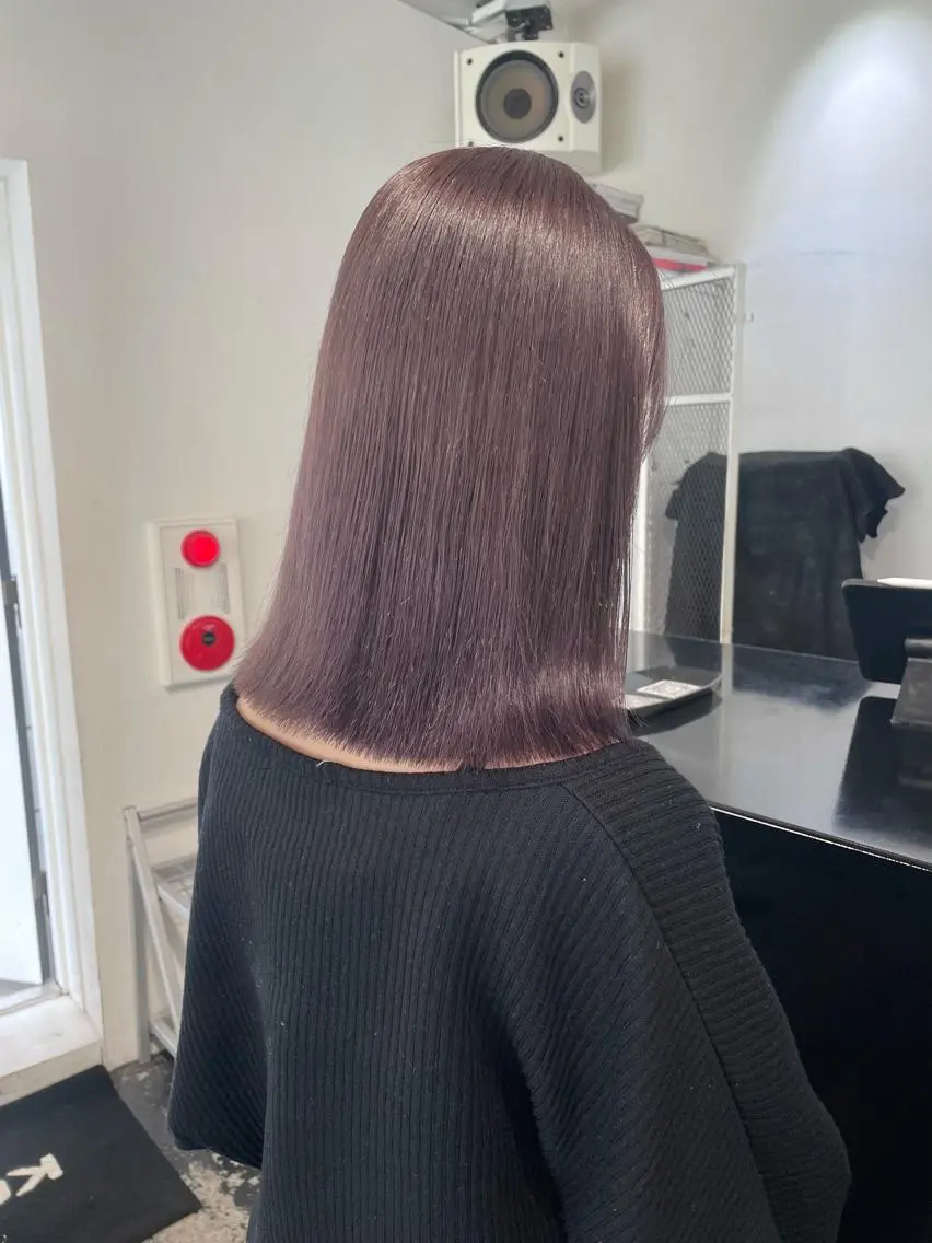 セミロング カラー パーマ ヘアアレンジ メンズ キッズ ネイル マツエク・マツパ アイブロウ メンズブリーチ ブリーチ グレージュ ラベンダーカラー ラベンダーグレージュ カット ヘアカラー トリートメント 艶ハイトーン/ヘア アレンジAYAKAのヘアスタイル