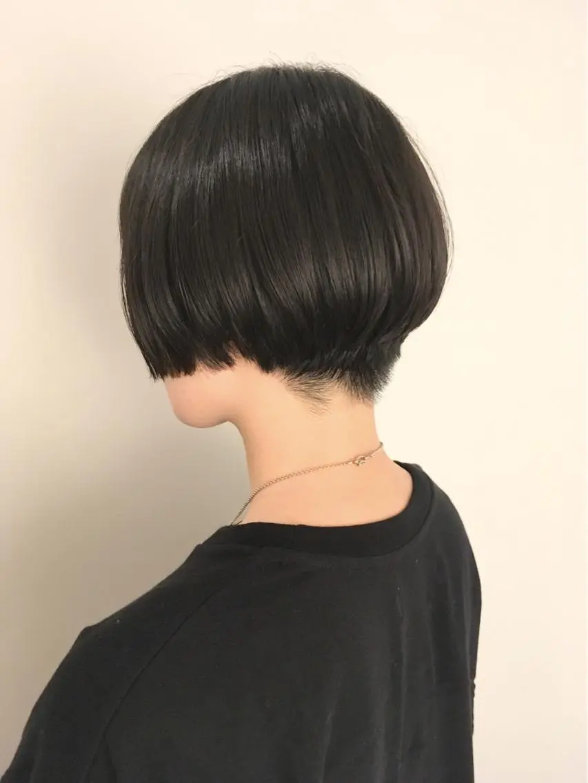 ショート カット ヨナイ チヒロのヘアスタイル