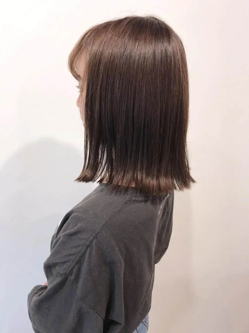 ミディアム カラー レイヤー/大人ボブ| ワタナベ リョウカのヘアスタイル