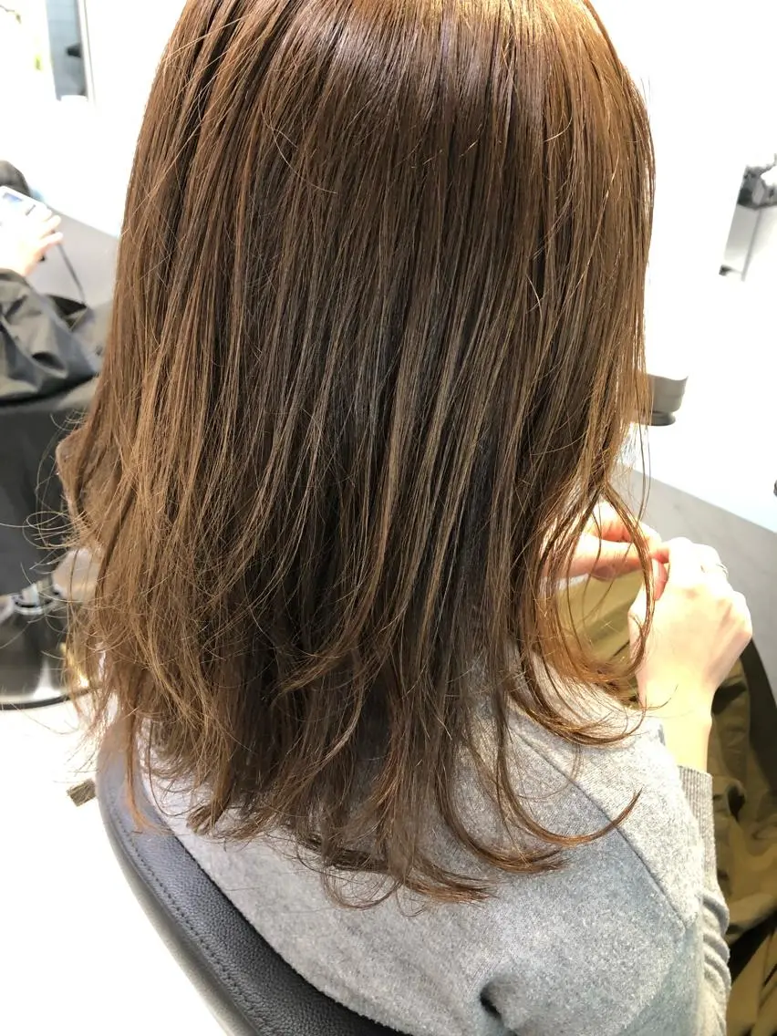 ミディアム カラー ベージュカラー オリーブベージュ レイヤーボブ/ボブ 仲川和人のヘアスタイル