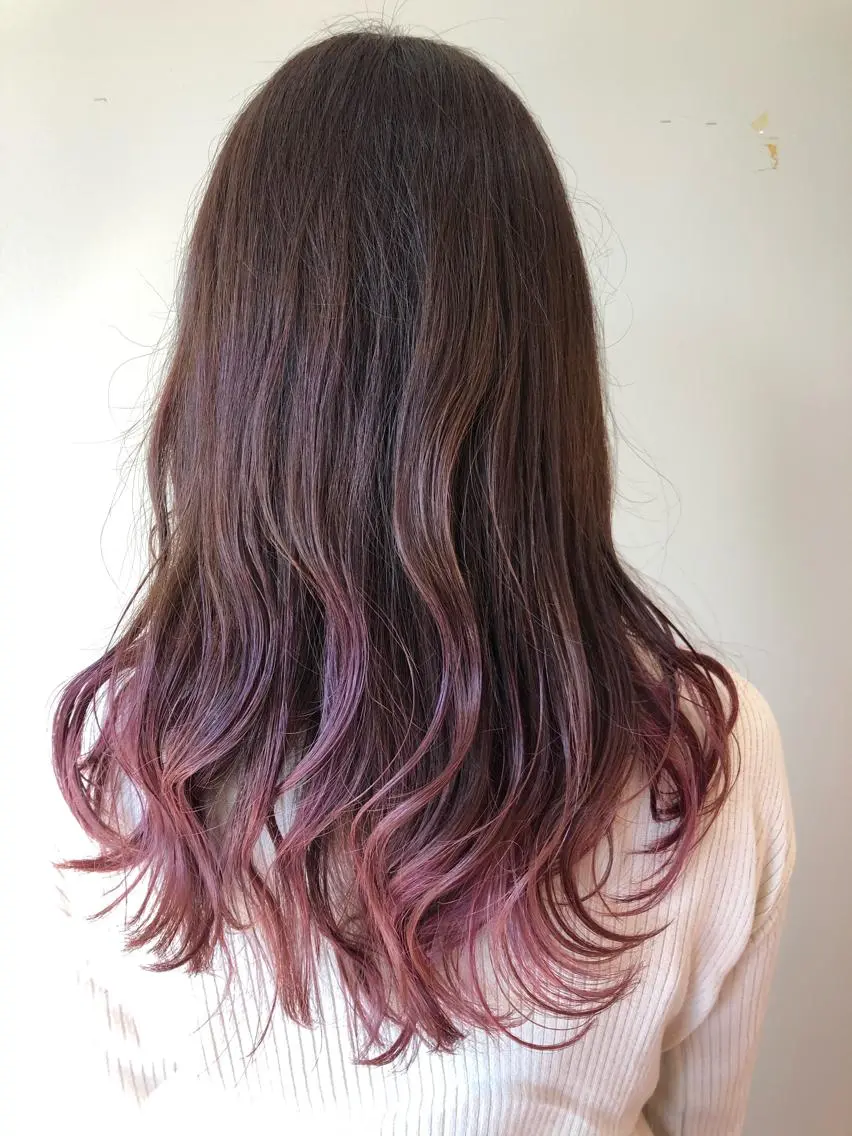 カラー グラデーションカラー ピンクカラー 🎀OJIMA 🤍ピンクカラー🎀のヘアスタイル