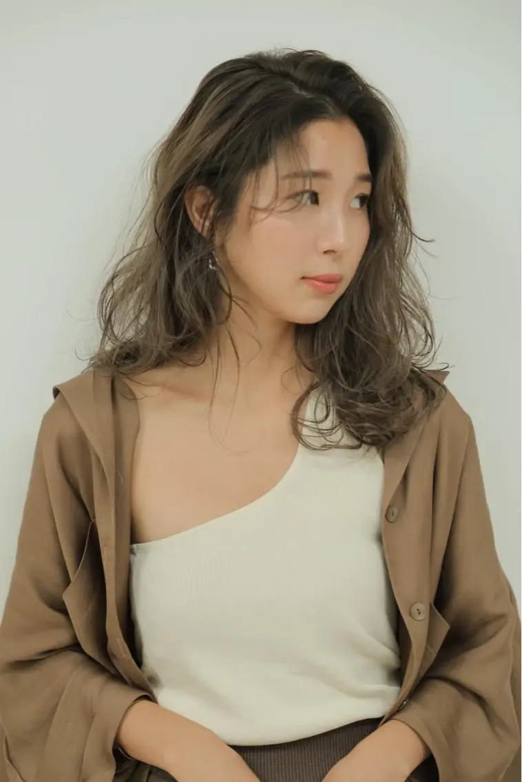 マツエク・マツパ 谷 なづきのヘアスタイル