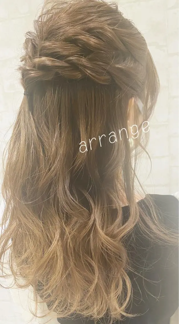 セミロング ヘアアレンジ アイリスト 蓑島伶奈の眉毛・アイブロウイメージ