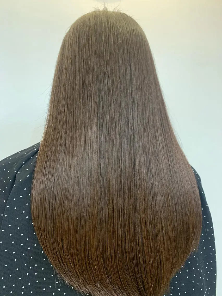 ロング トリートメント トップ スタイリストのヘアスタイル