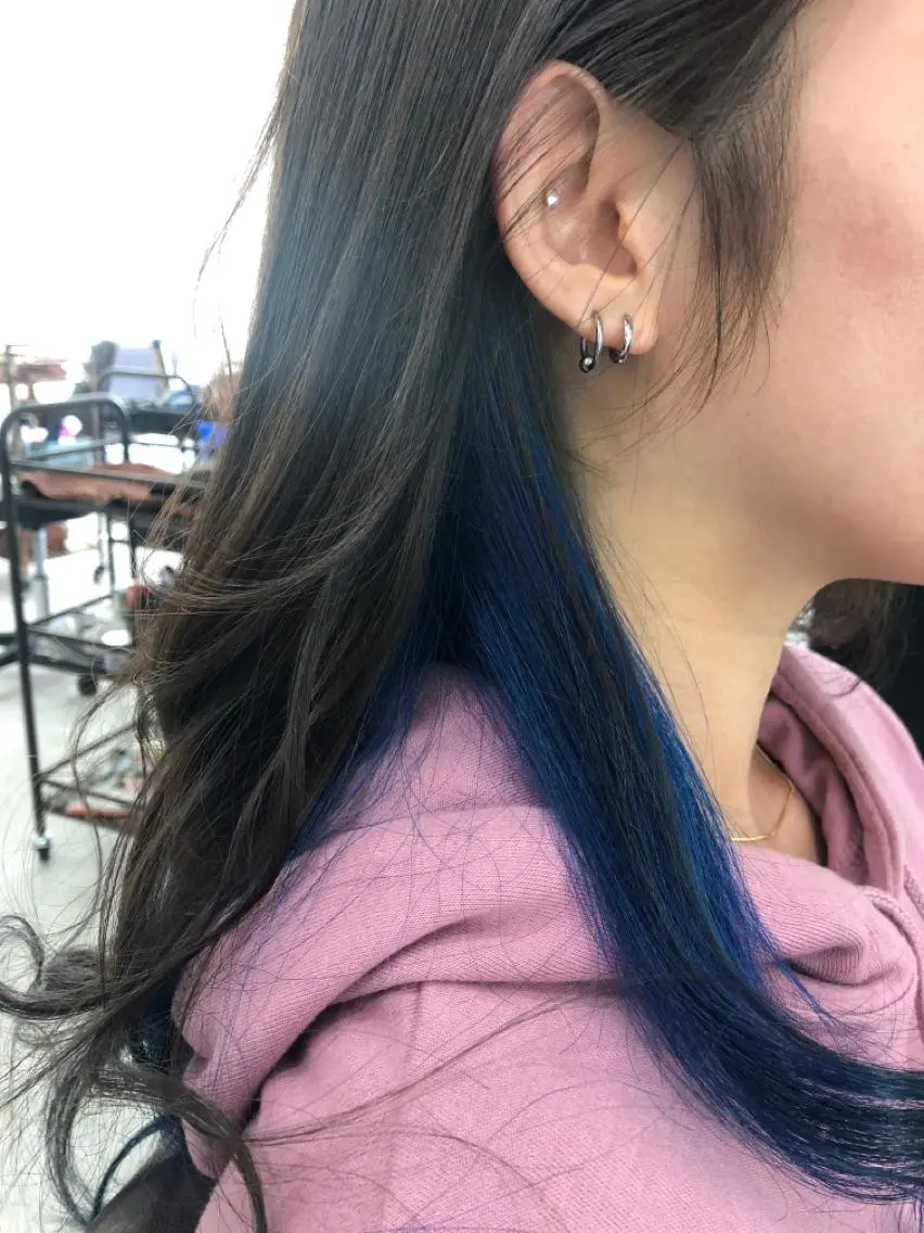 ロング カラー ブルーカラー YUDA 湯田のヘアスタイル