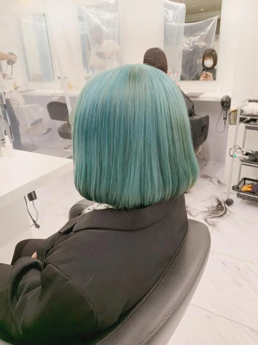 ショート カラー ヘアアレンジ 🩵 JURI🩵のヘアスタイル
