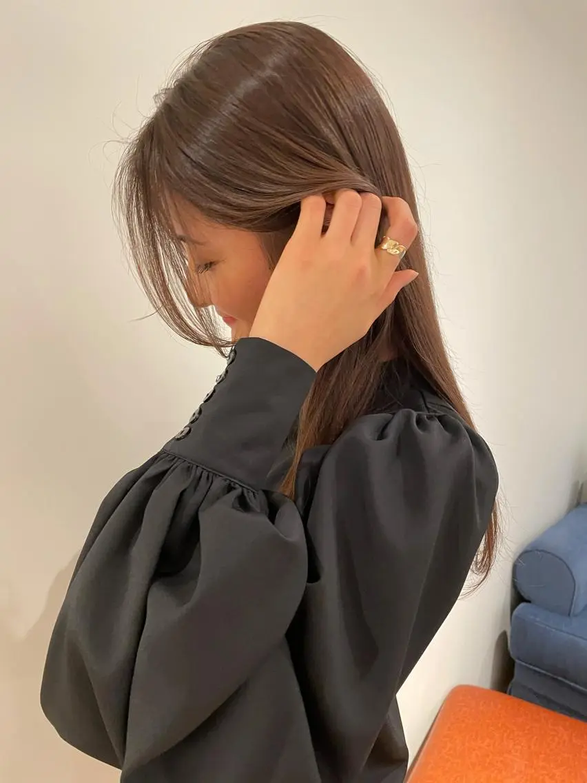 ロング カラー ブリーチ 透明感カラー レイヤーカット🎀 kanaのヘアスタイル