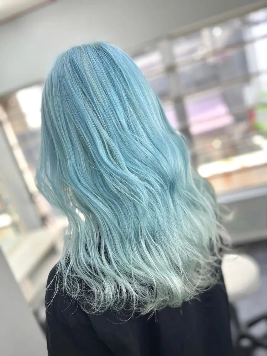 ロング カラー ハイトーンカラー BAY ソウタのヘアスタイル