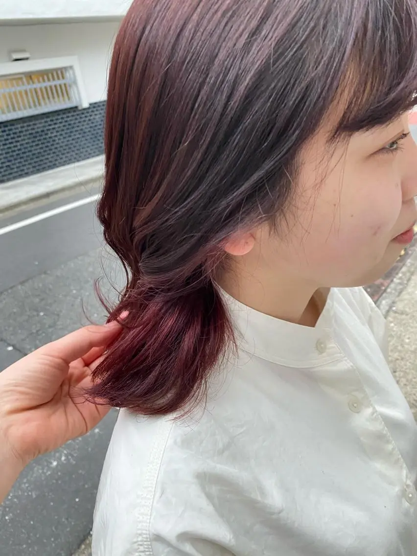セミロング カラー ブリーチ ボルドーカラー お任せヘア☘️☘️ 及川渚のヘアスタイル