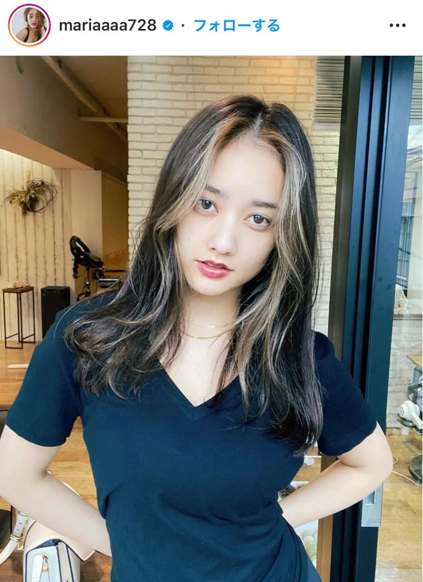 セミロング ミストバング 韓国ヘア🤍髪質改善 🇰🇷AKANEのヘアスタイル