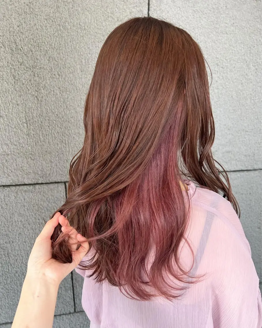 ロング カラー ピンクカラー カット ヘアカラー トリートメント 岡野 真歩のヘアスタイル