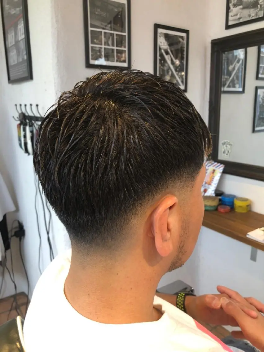 ショート メンズ フェードカット カット 冨士川 英樹のヘアスタイル