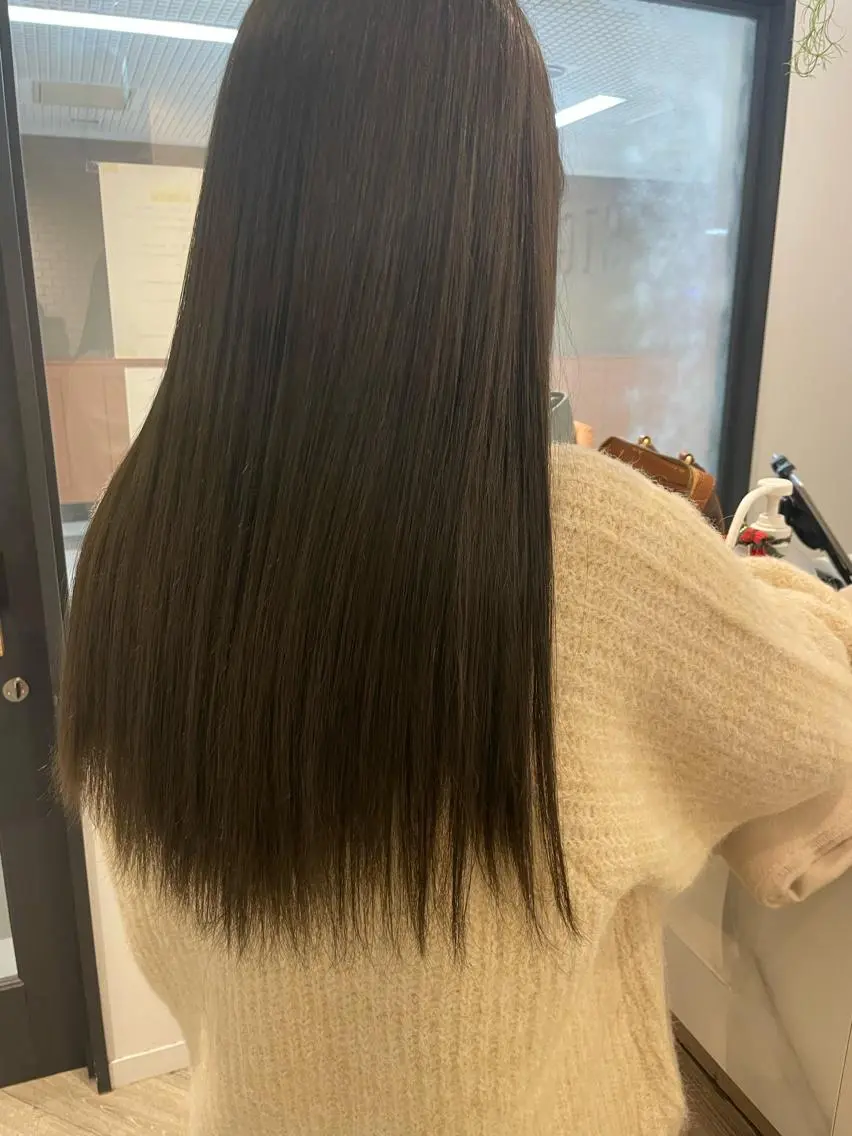 ロング カラー EIGHT MAYUのヘアスタイル