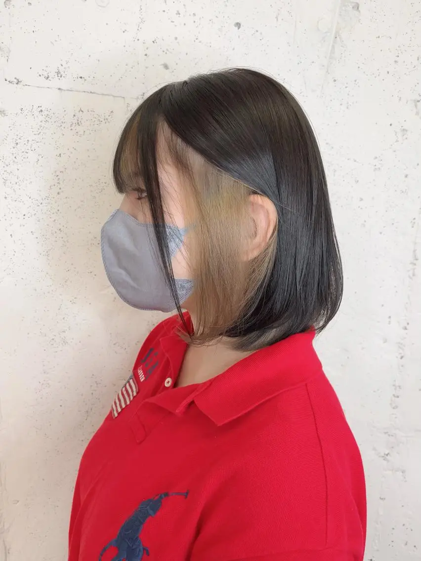 ショート カラー 透明感ハイトーン🦄 キラ🌈のヘアスタイル