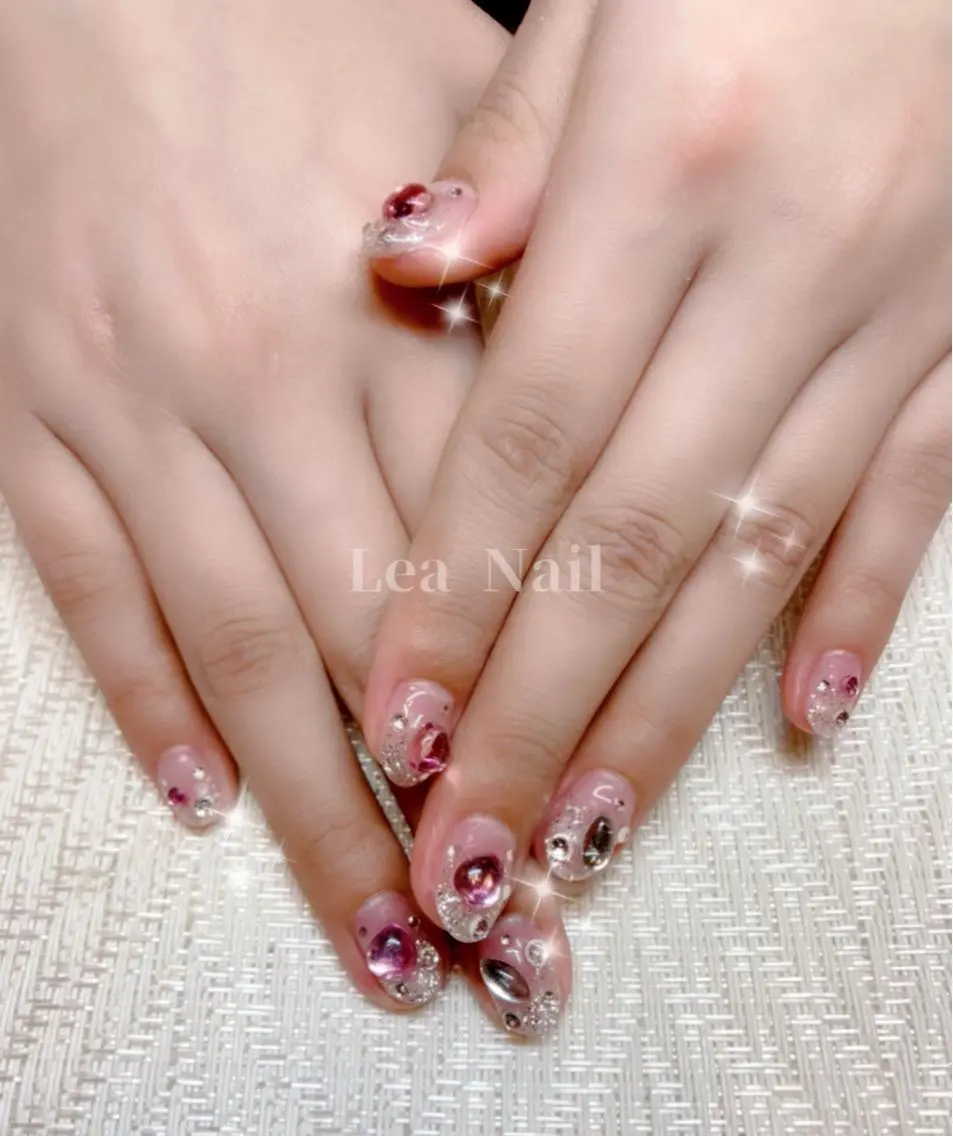 ネイル キラキラネイル Lea Nailのネイルデザイン