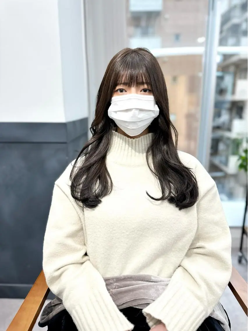 ミディアム カラー パーマ ヘアアレンジ メンズ キッズ ネイル マツエク・マツパ アイブロウ 似合せレイヤー/ 柔らか透明感カラーのヘアスタイル