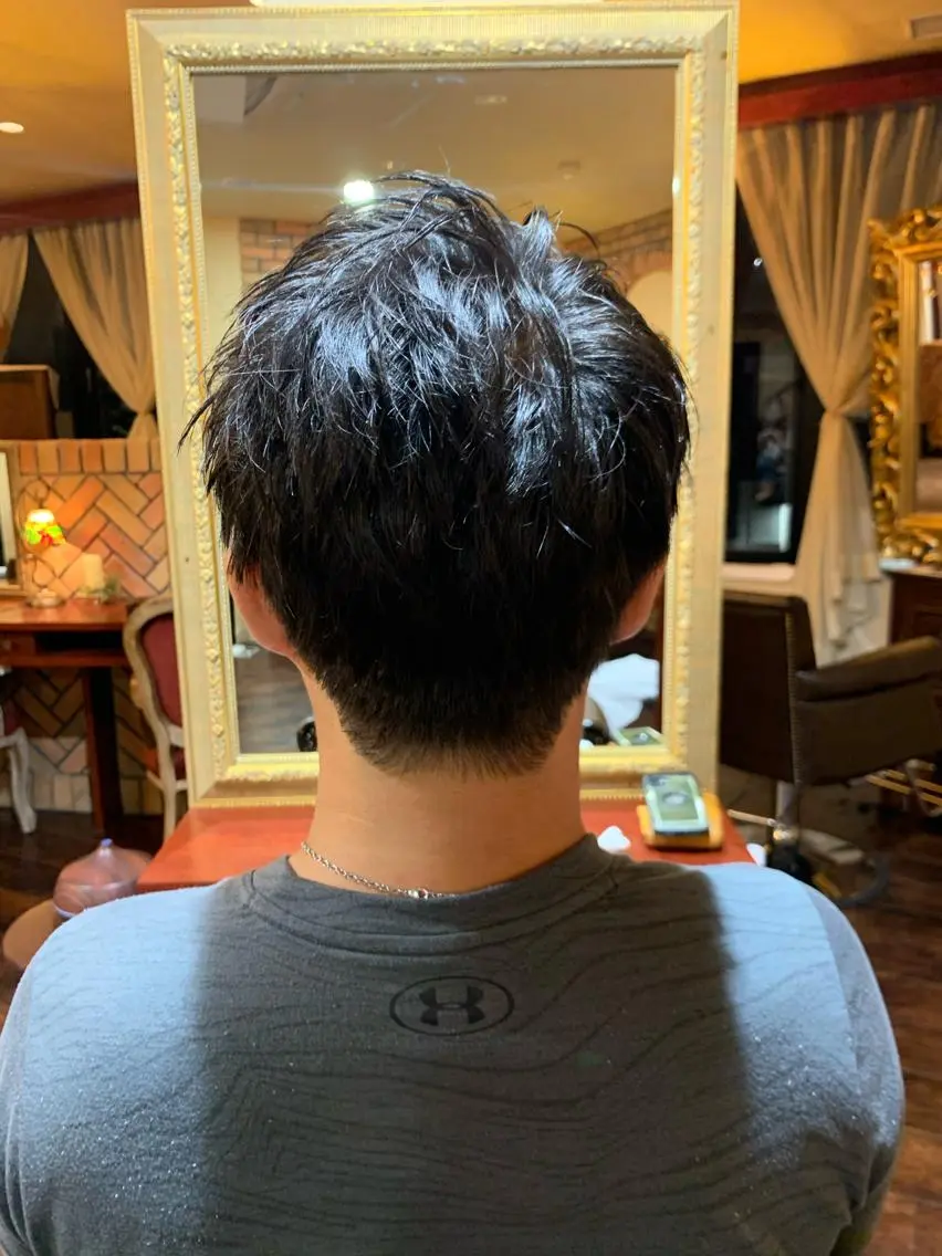 ショート メンズ ツーブロック 刈り上げ FAVOR Emiのヘアスタイル