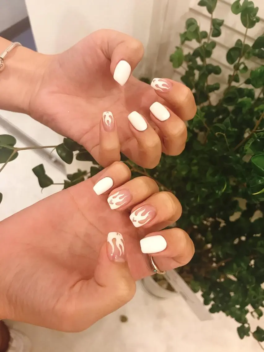 ネイル emunail あやかのネイルデザイン