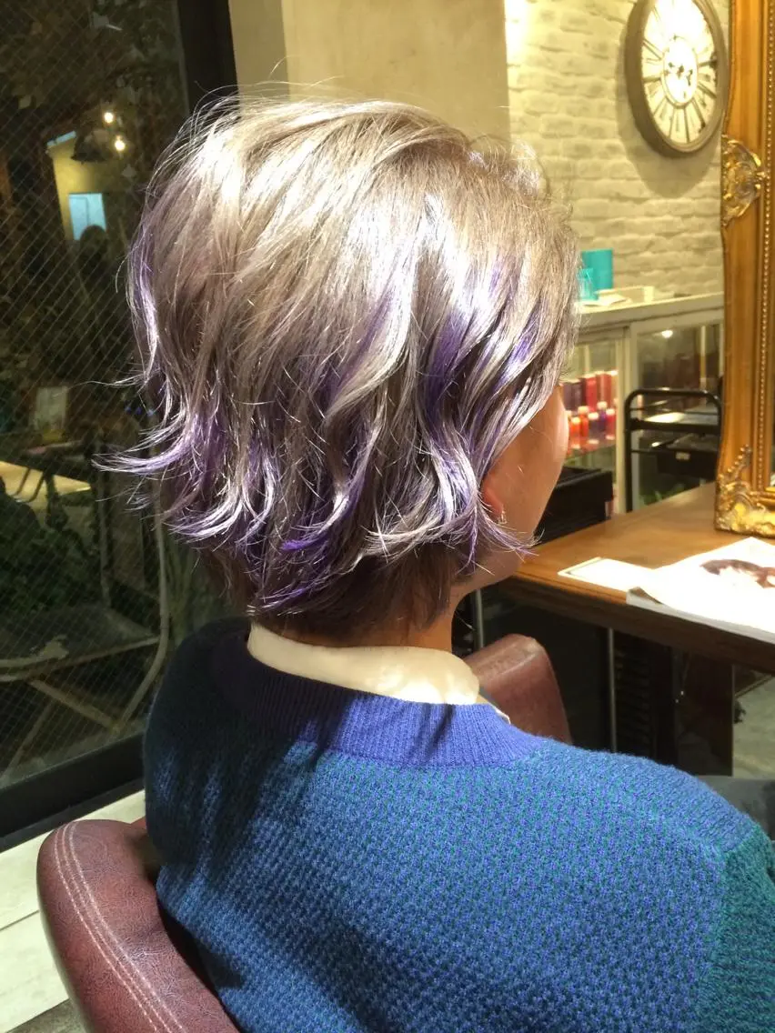 ショート カラー パーマ ヘアアレンジ メンズ キッズ ネイル マツエク・マツパ メンズハイライト ハイライトカラー パープルカラー ハイライト パープル サロンドミルク 渋谷高比良のヘアスタイル
