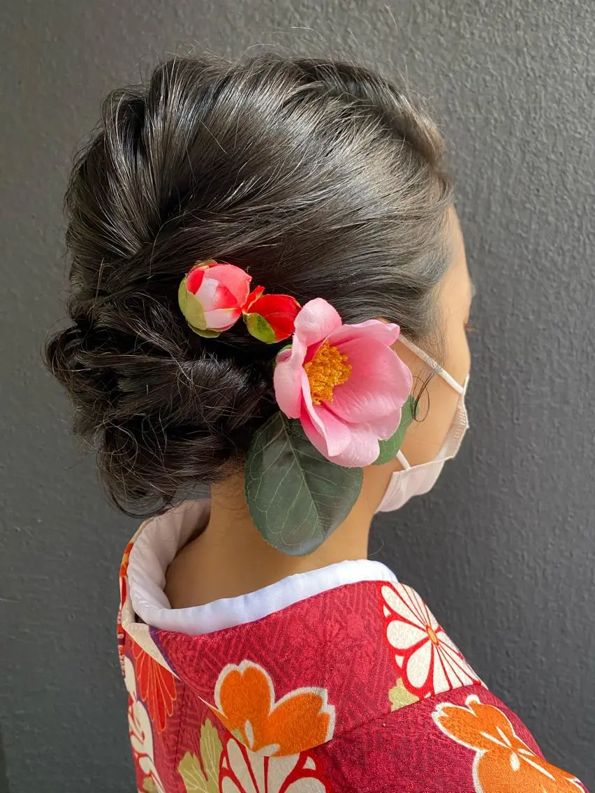 セミロング ヘアアレンジ 卒業式のヘアスタイル 勝野 麻美のヘアスタイル