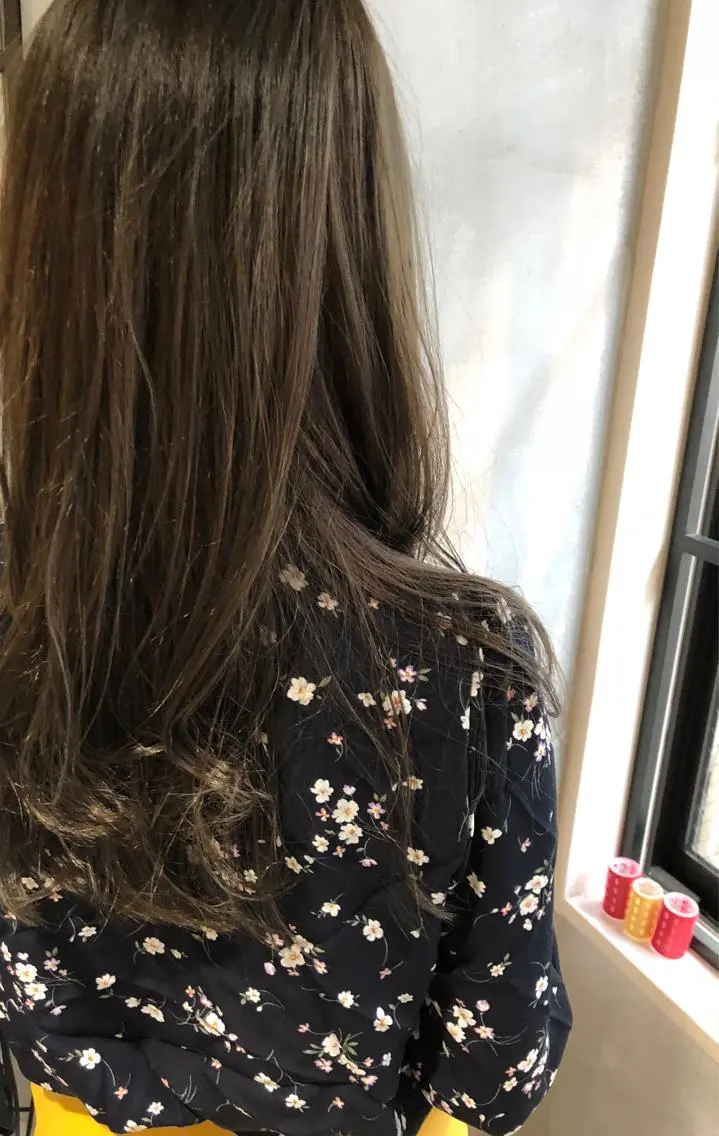 カラー shinka omotesandoのヘアスタイル