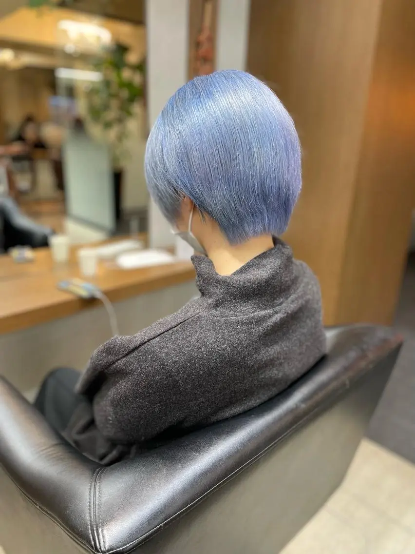 カラー yasuハイトーン/ デザインカラーのヘアスタイル