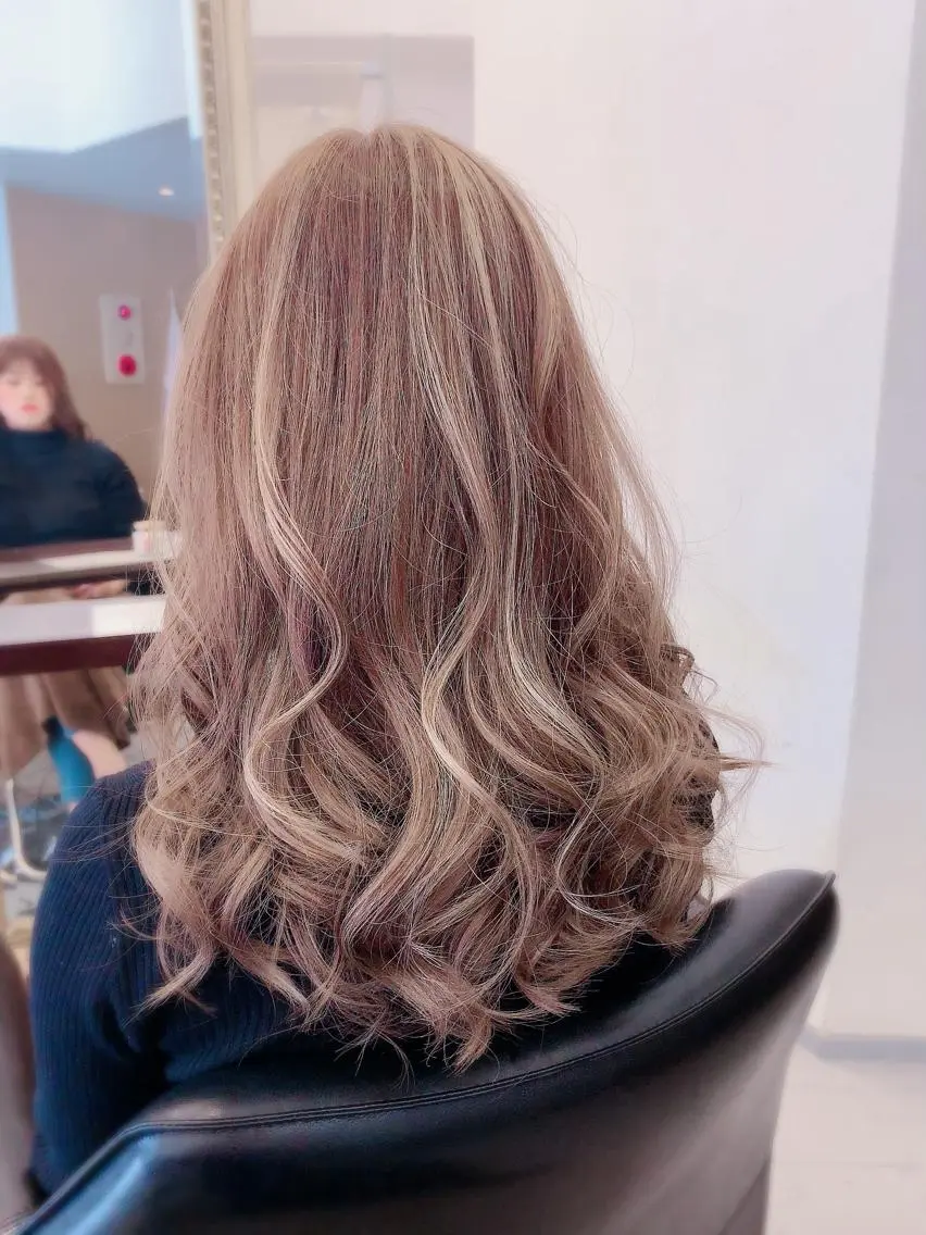 ロング カラー ヘアカラー トリートメント 💎JADE GRACE💎のヘアスタイル