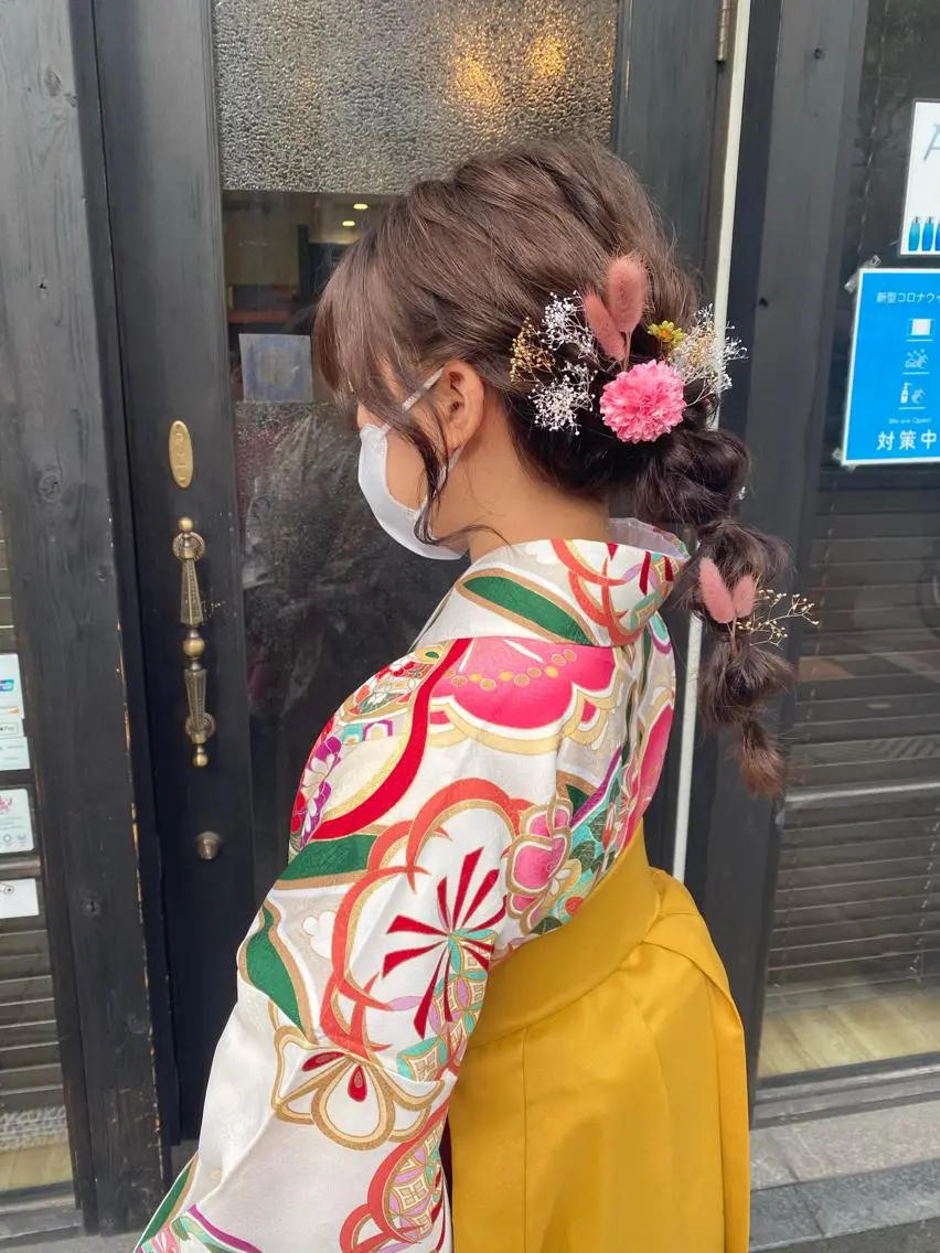 セミロング ヘアアレンジ mo moのヘアスタイル