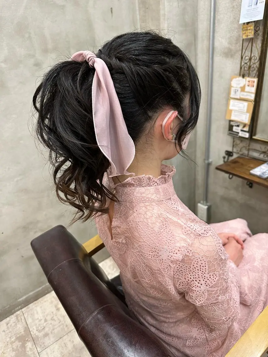 ロング ヘアアレンジ ポニーテール カット スパのヘアスタイル