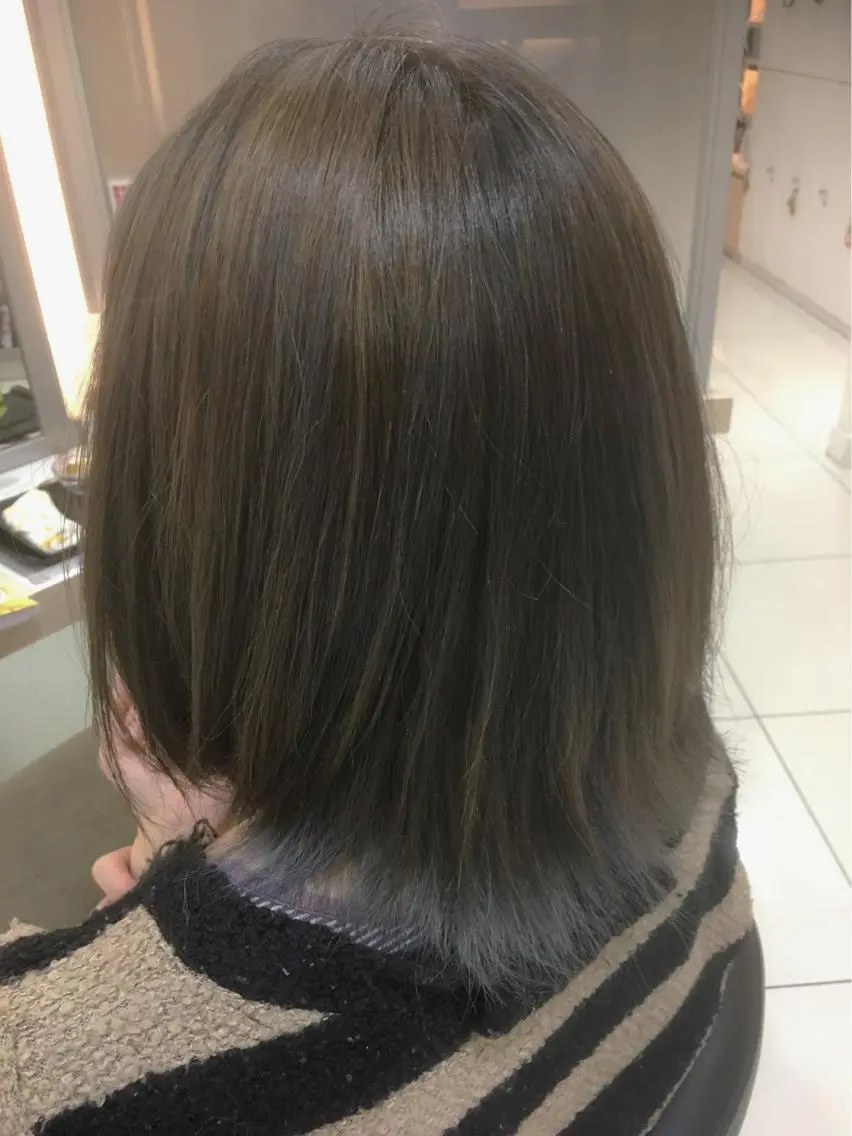 ミディアム カラー ブリーチ ブルーカラー 永井 大希のヘアスタイル