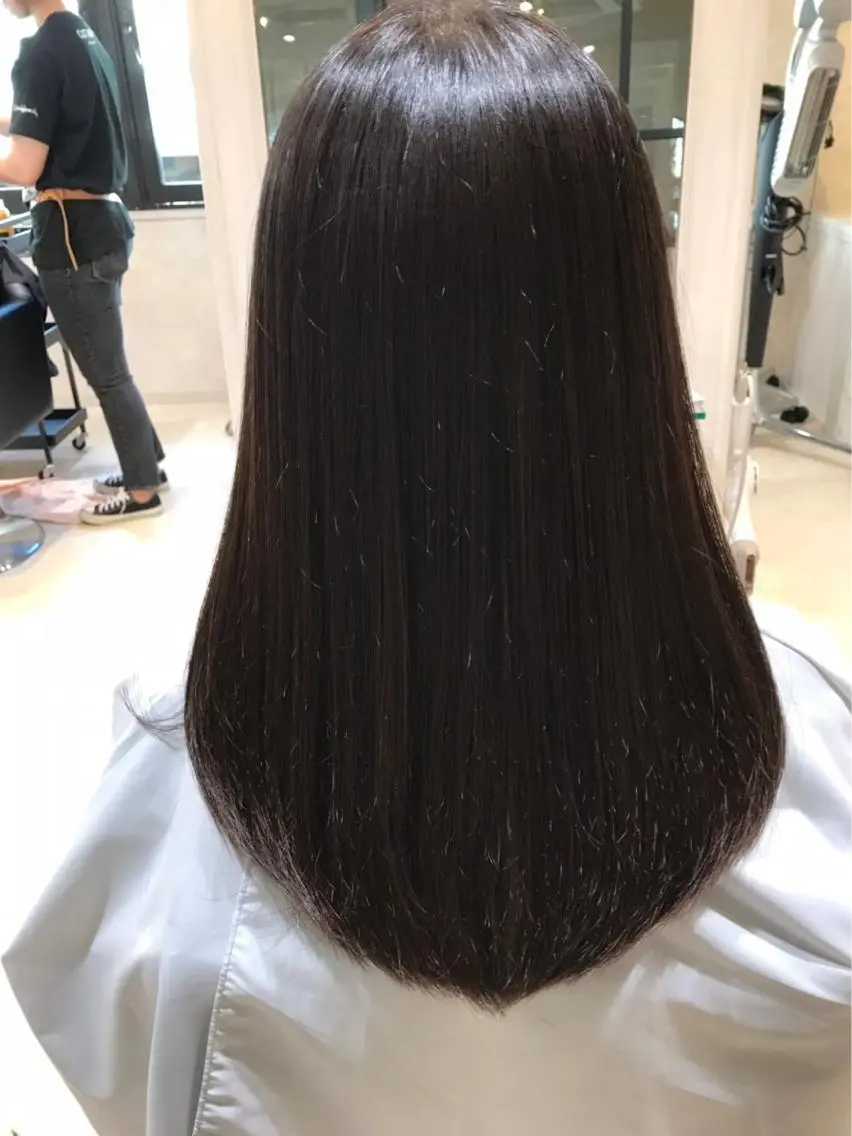 ロング カット トリートメント CUT IN SHY 心斎橋店のヘアスタイル
